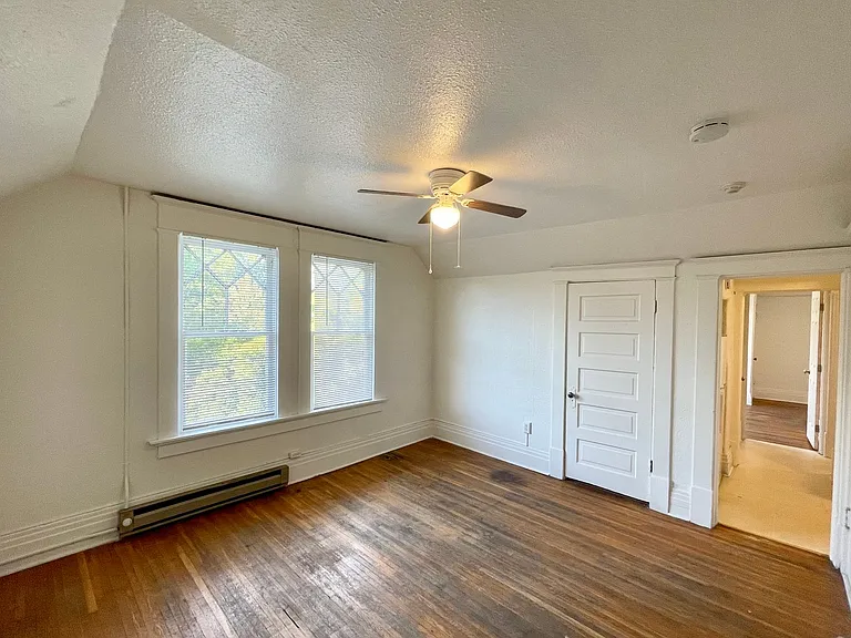 1125 W 11th Ave - 14 Unit — Photo 11