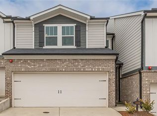 1322 Vayda Ct, Marietta, GA 30066