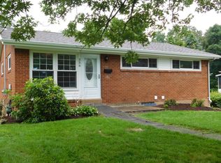 556 Firethorne Dr, Monroeville, PA