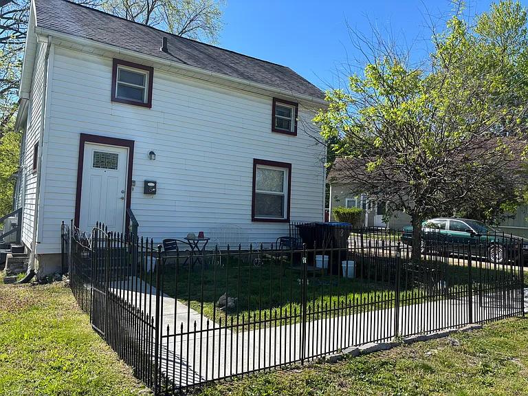 5 Casler St #2 — Photo 1