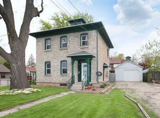 712 Broad St, Menasha, WI 54952