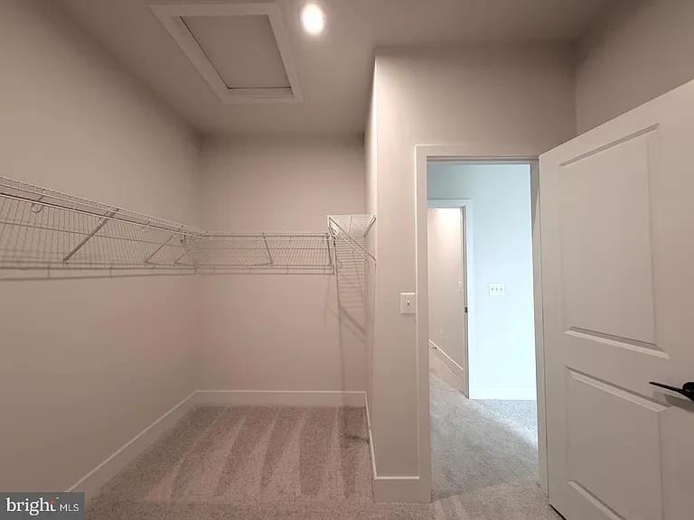 131 Sapphire St — Photo 44