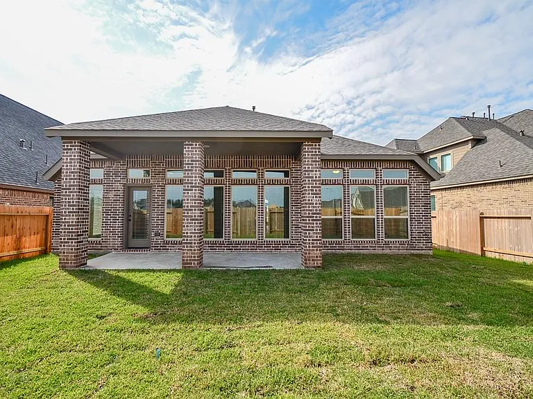 1326 Watercrest Park Ln — Photo 27