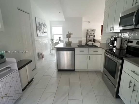 4th image of 17914 SW 29th Ct