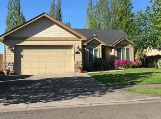 833 Old Orchard Ln, Springfield, OR 97477