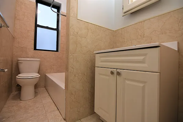 Rented by Bohemia Realty Group | media 15