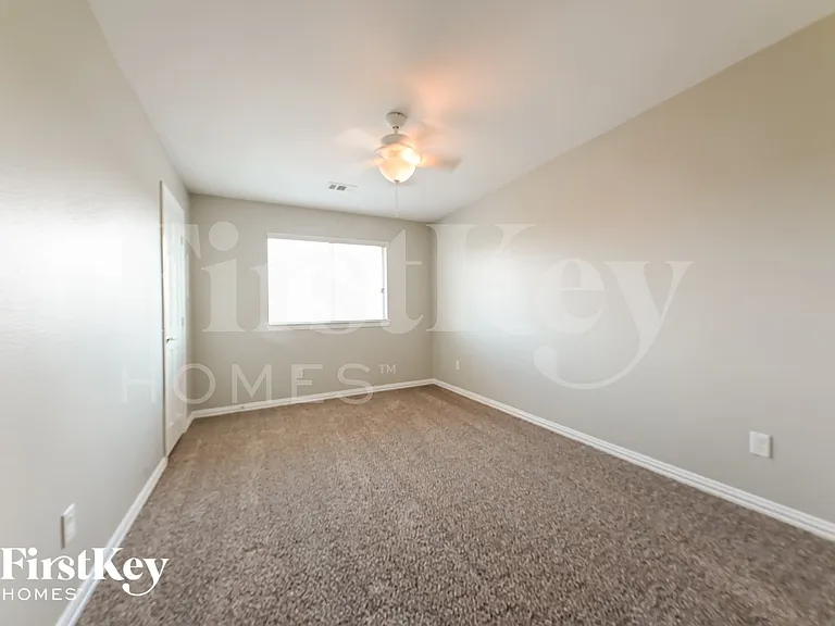3108 Silver Creek Dr — Photo 12