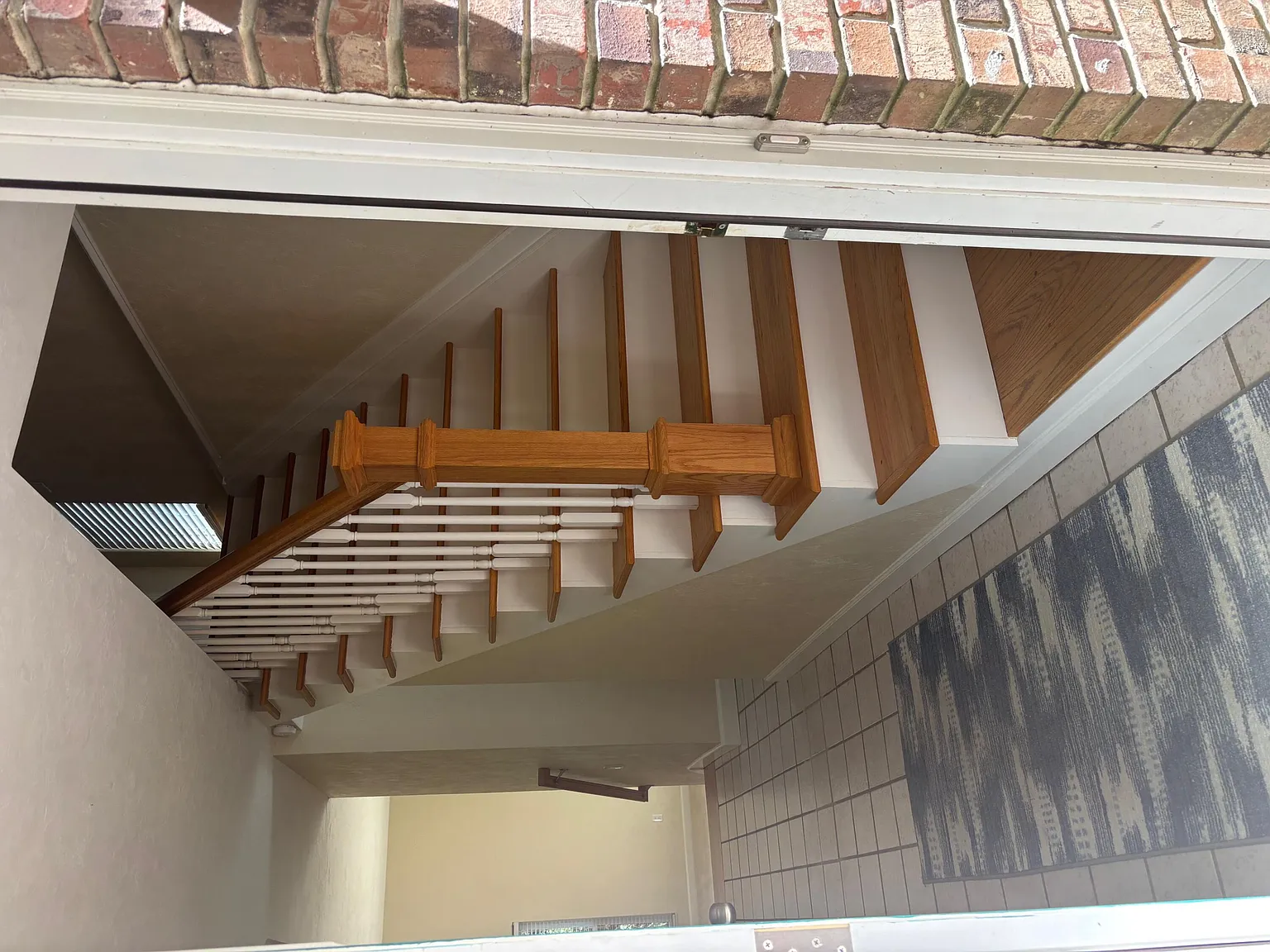 2 bed, 2.5 bath, 1600 sqft, $1,850 — Photo 2