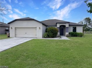 1121 SW 25th St, Cape Coral, FL 33914