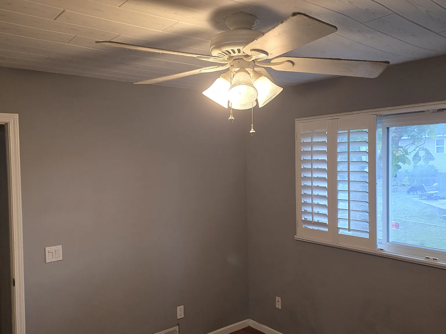 3 bed, 864 sqft, $2,000 — Photo 4