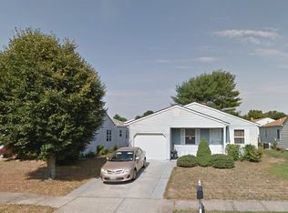 25 Santo Domingo Dr, Toms River, NJ 08757