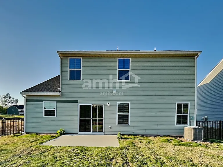 548 Larragan Dr — Photo 21