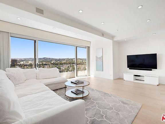3rd image of 10501 Wilshire Blvd Unit 2201
