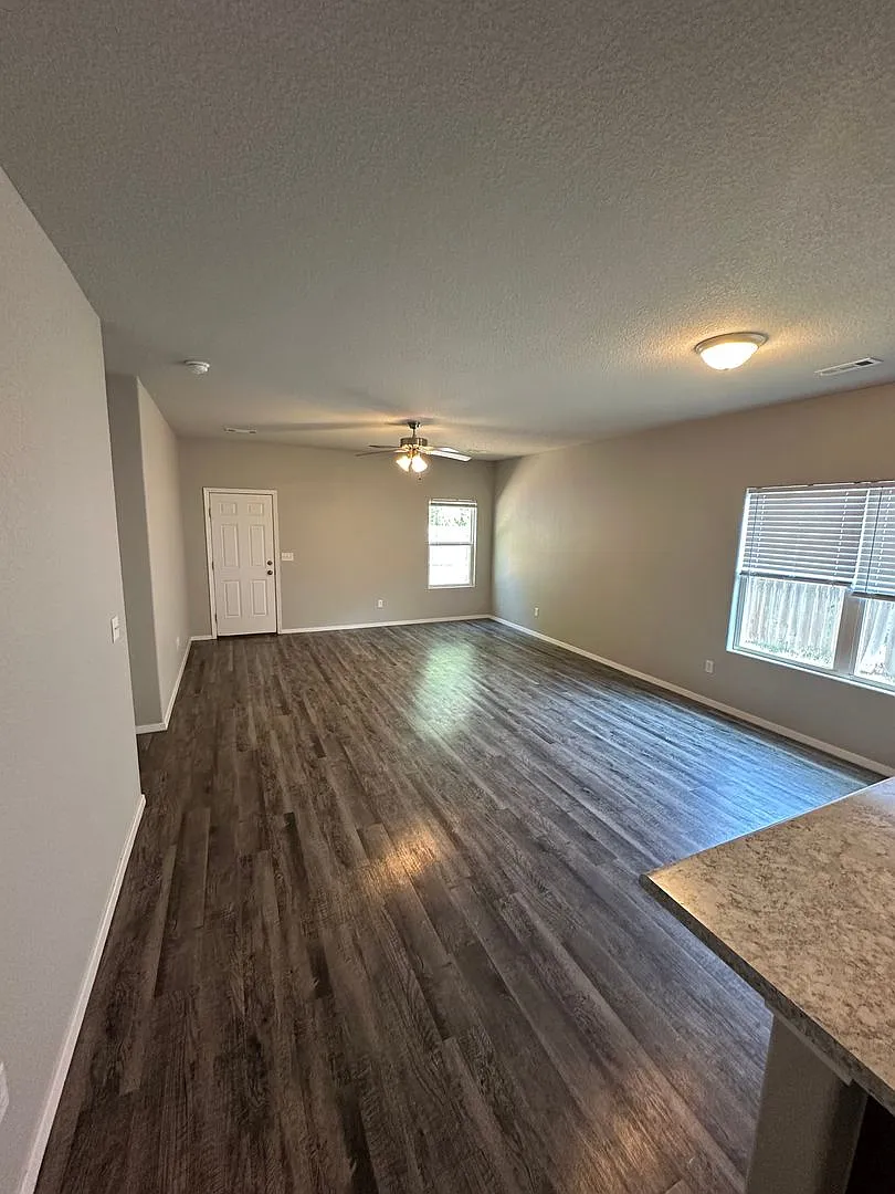 4-Bedroom, 2-Bathroom West Fayetteville Home With Fenced In Backyard And 2x Car Garage - Availabl... — Photo 3