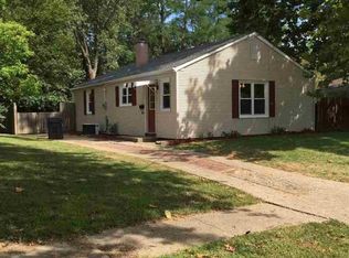 213 Frontenac Rd, Marquette Heights, IL 61554