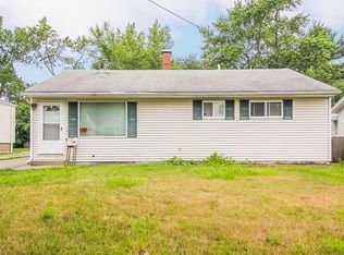 66 Avalon Dr, Bedford, OH 44146