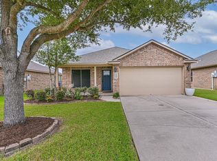 3118 Cambridge Meadows Ln, Dickinson, TX 77539