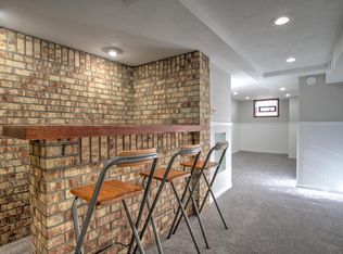 518 1/2 Harrison St, Carnegie, PA 15106