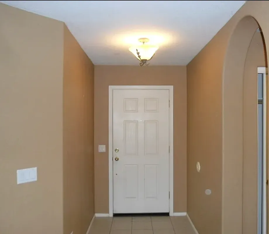 3 bed, 2.5 bath, 1698 sqft, $1,700 — Photo 2