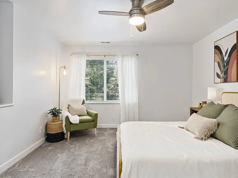 Monterra Townhomes — Photo 14