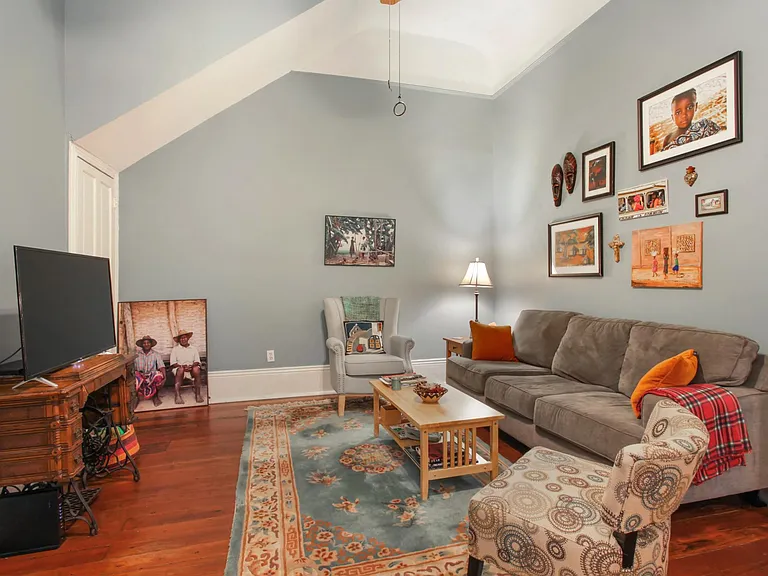 1304 Felicity St #1B — Photo 4
