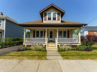 20 Excelsior Ave, Troy, NY 12180