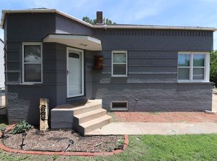 908 S Grand Ave, Lyons, KS 67554