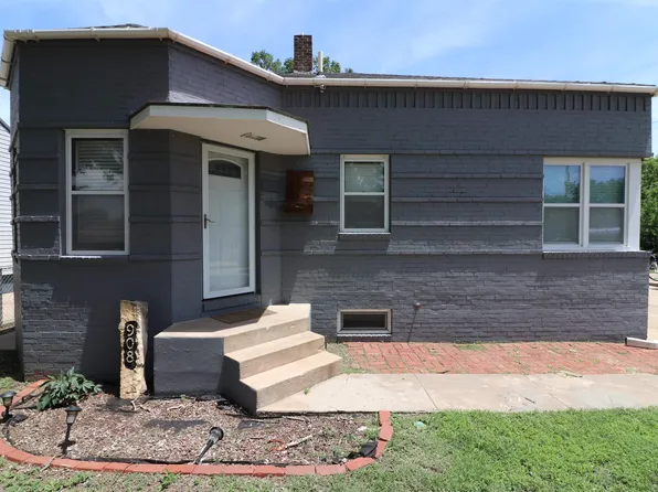 908 S Grand Ave, Lyons, KS 67554