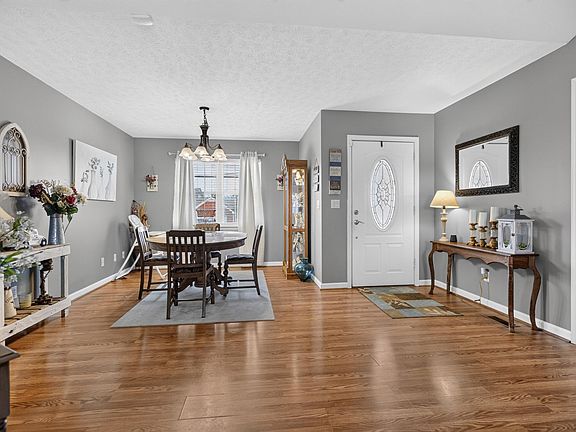 5th image of 17 Raegan Ln