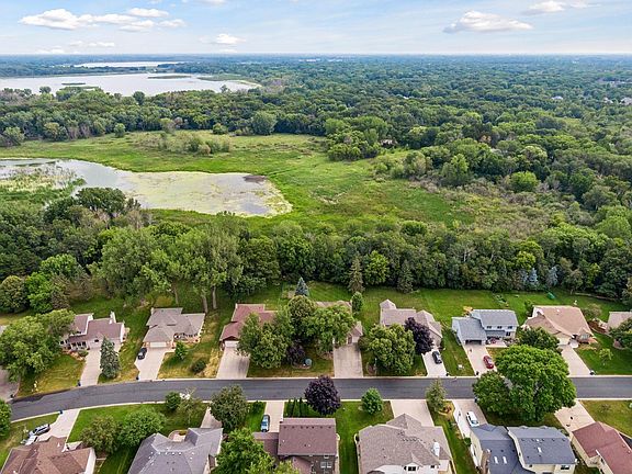 2nd image of 24 Indian Hills Dr