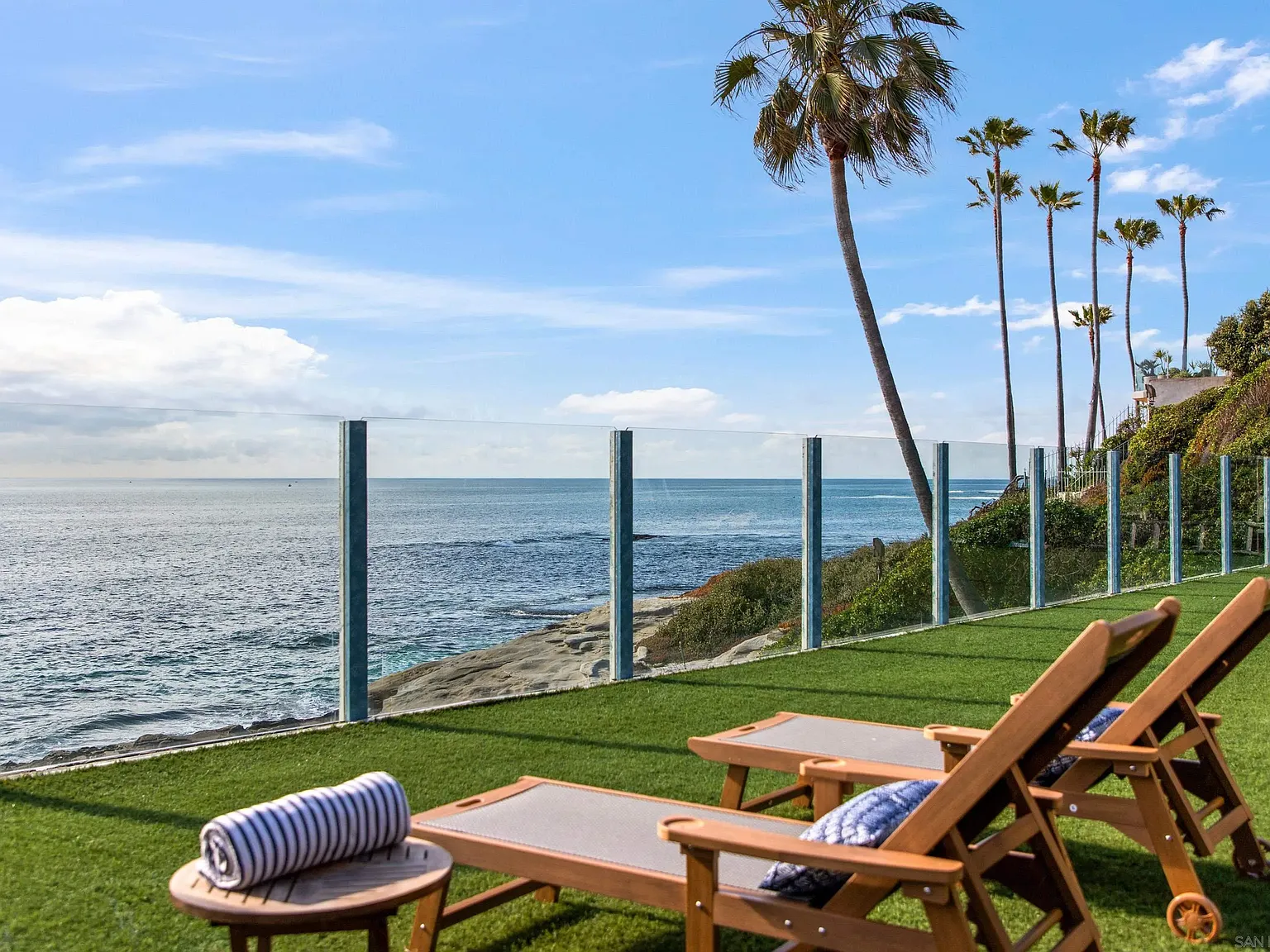 1 bed, 1.5 bath, 1000 sqft, $10,500 — Photo 1
