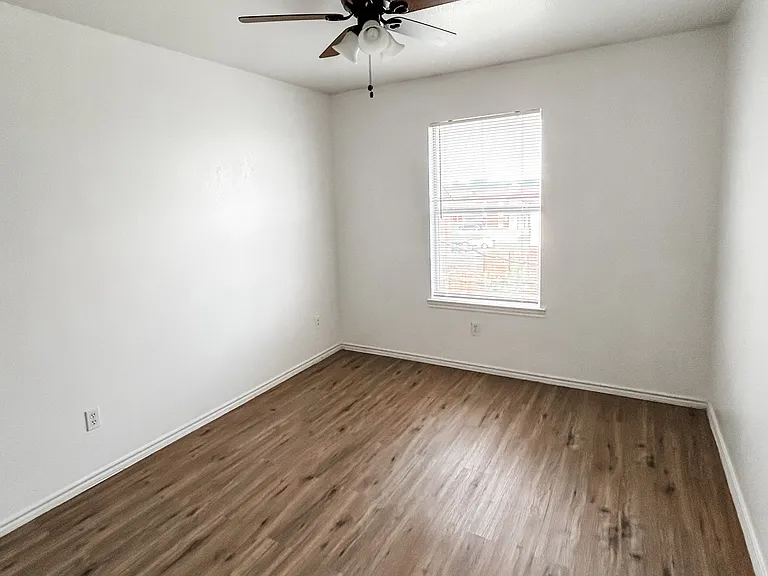 1604 Windward Dr #D — Photo 14