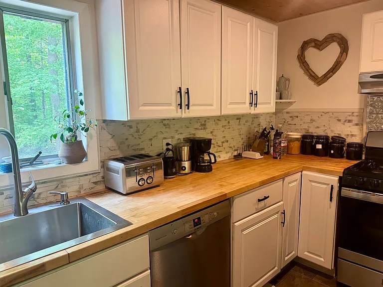 Woodland Dr — Photo 15