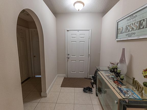 4th image of 3956 Four Lakes Dr