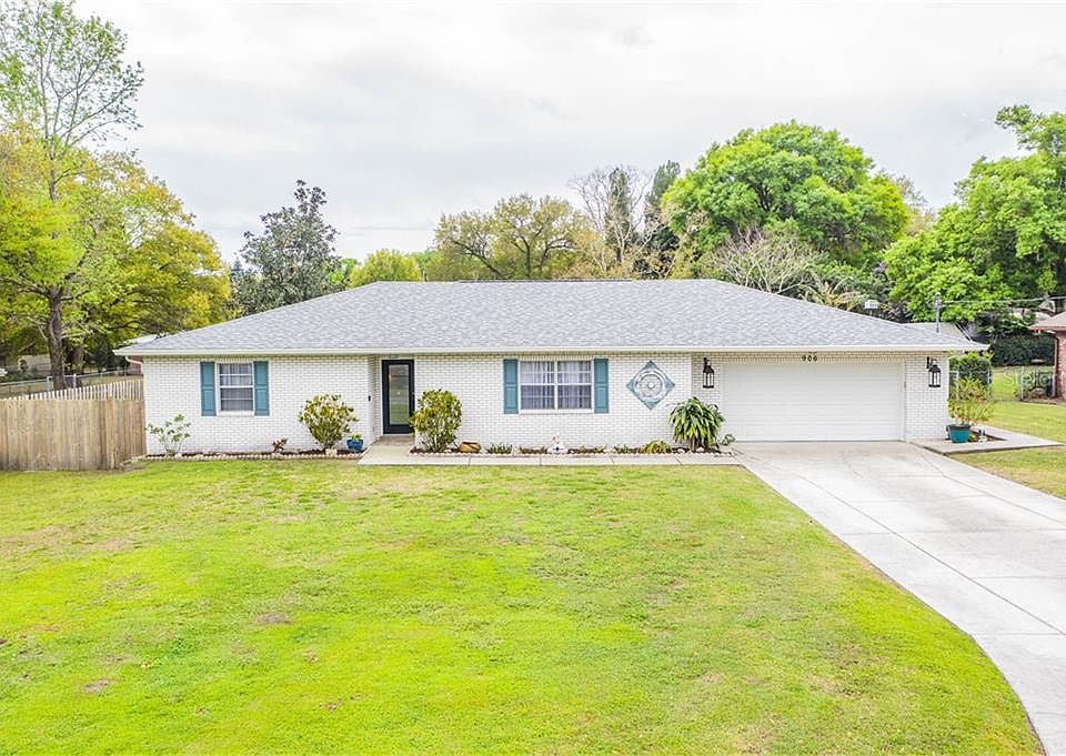1st image of 906 Fairlane Dr
