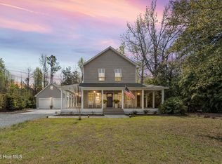 209 Sand Dollar Lane, Hampstead, NC 28443