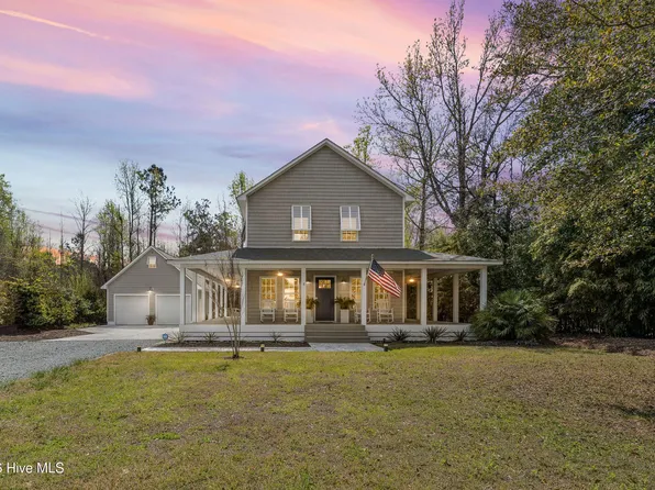209 Sand Dollar Lane, Hampstead, NC 28443