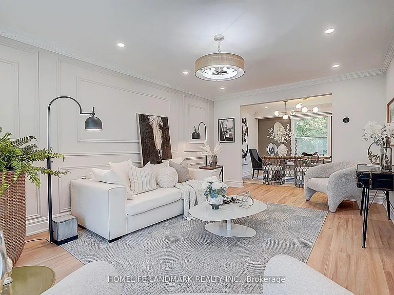 20573 Yonge St — Photo 9