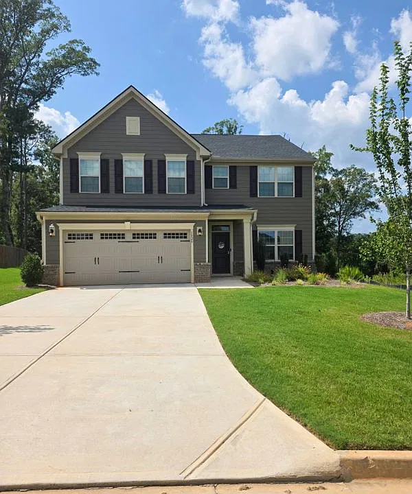 1029 Climbing Rose Way