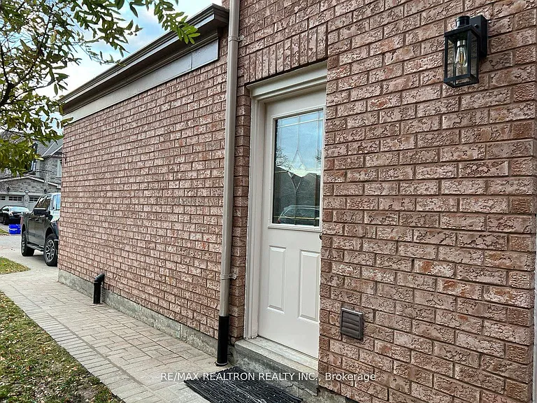 69 Gatcombe Cir #BASEMENT — Photo 3