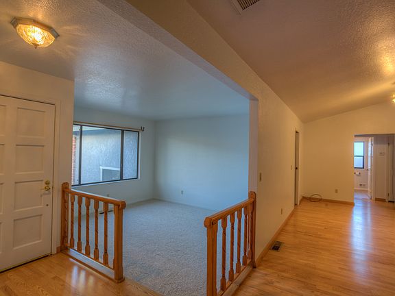 3rd image of 3644 Mesa Verdes Dr