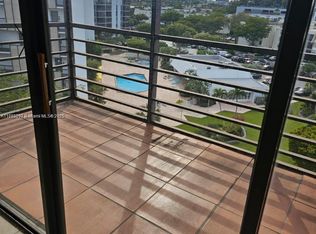 20500 W Country Club Dr APT 804, Aventura, FL 33180