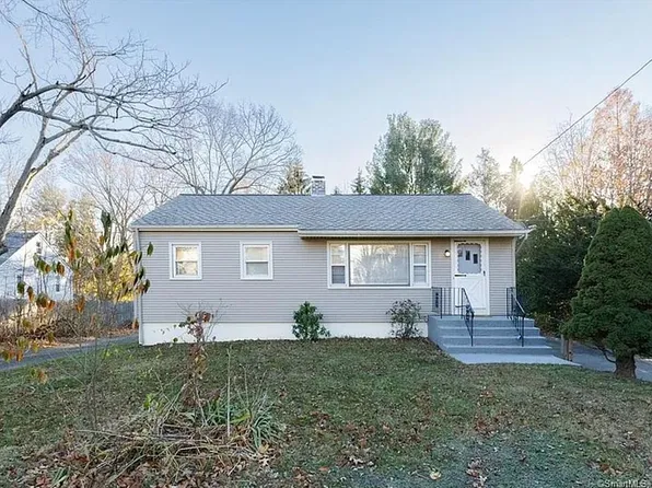 141 Corrigan Ave, Meriden, CT 06451