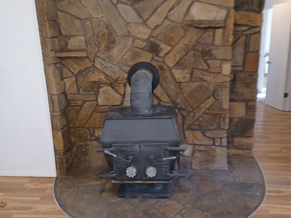 1st image of 281 County Road 4413