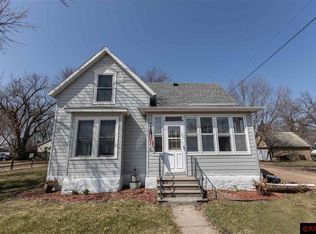 204 Central Ave N, Mapleton, MN 56065