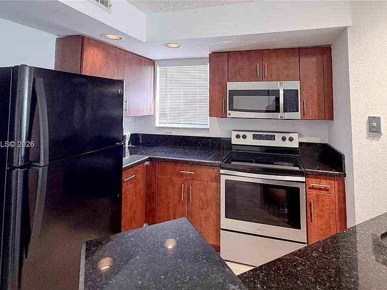 13060 Vista Isles Dr #212 — Photo 1
