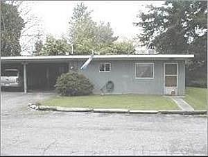 2nd image of 93 NE Kettle St APT C2