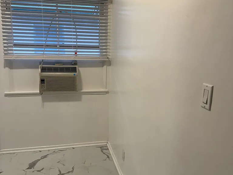 12924 Burbank Blvd #3 — Photo 5