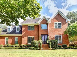 400 Clubfield Dr, Roswell, GA 30075