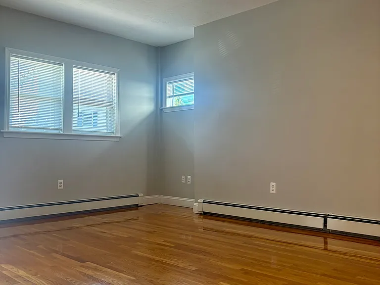 495 Medford St #495 — Photo 4